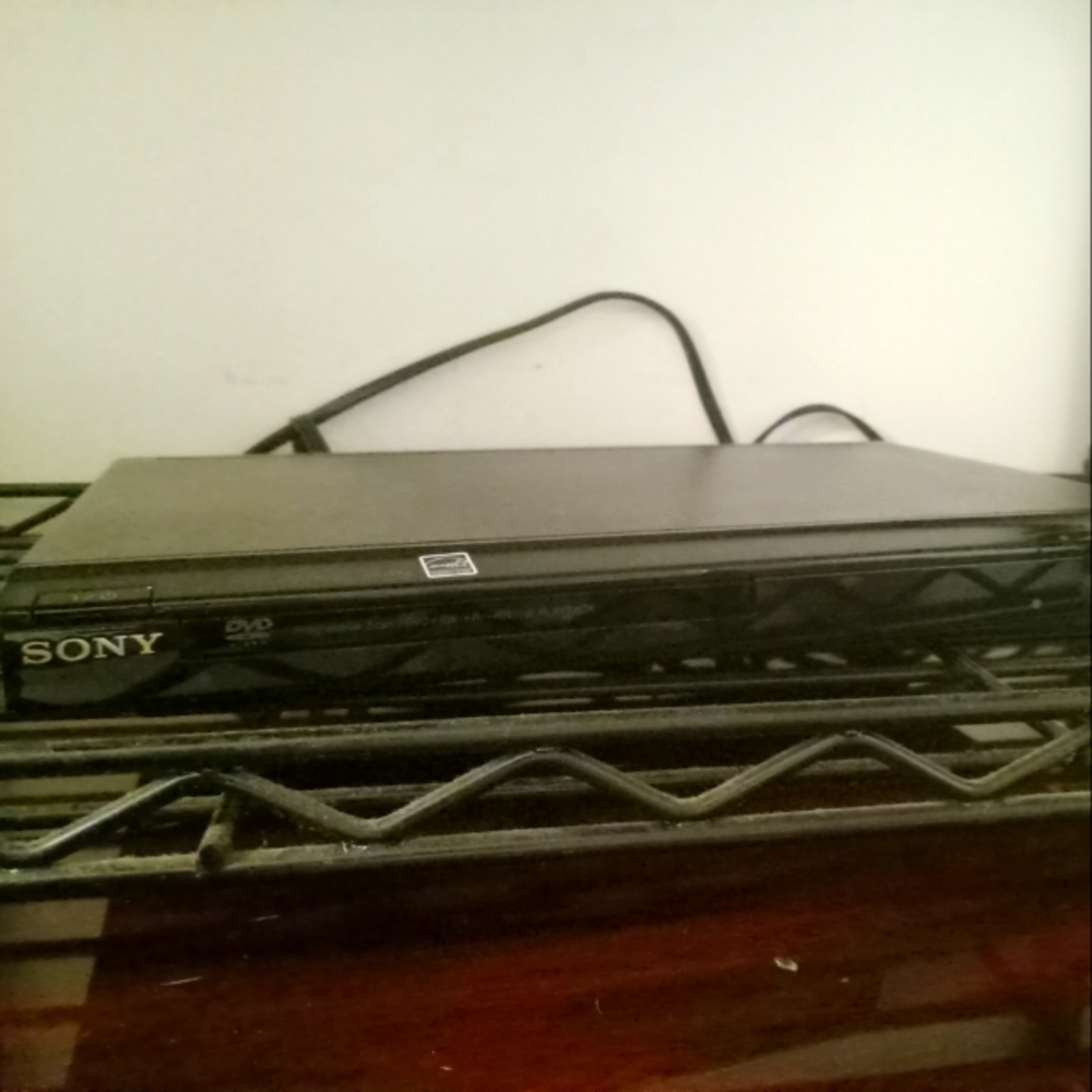 Sony Portable CD/DVD player NEW